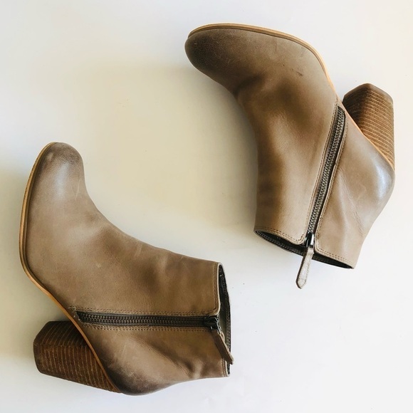 BP Trolley Ankle Booties - Picture 9 of 14